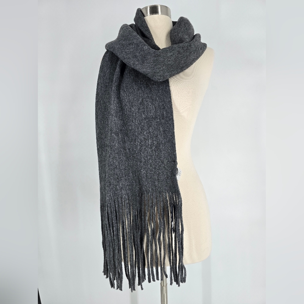 Lucky Brand Thick Grey Fringe Winter Scarf NEW